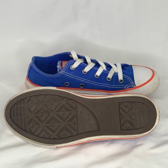 Chuck Taylor All-Star Low - Youth Size 1 - Picture 6 of 6